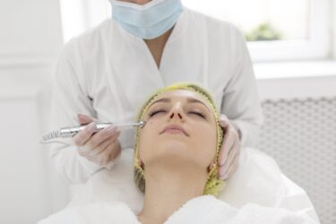 woman-beauty-clinic-filler-treatment